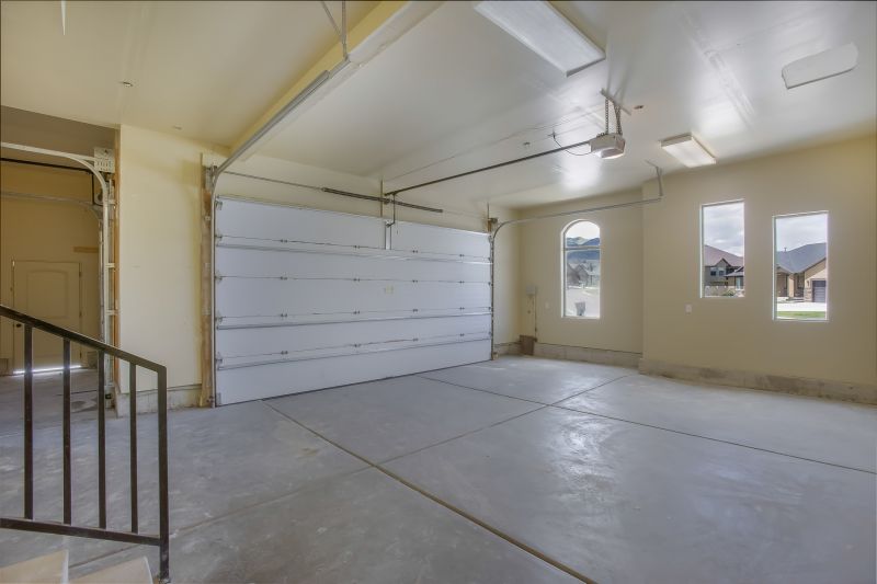 Storage Garage Construction in Conroe, TX